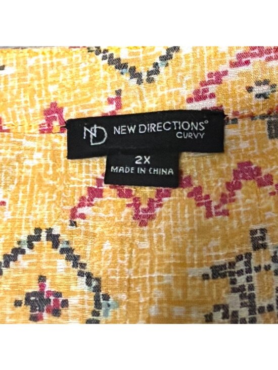 New Directions Curvy Yellow Sleeveless Blouse Tie Front & Button Closure Size 2X - Picture 3 of 6